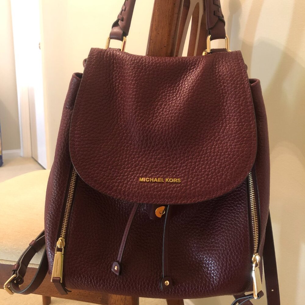 Michael Kors Viv Large  Convertible Backpack (Like New)
